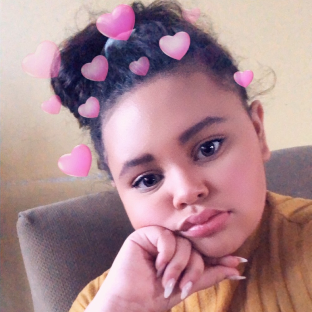 Meet your Posher, Lexi